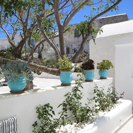 Cocoshome * Naxos City