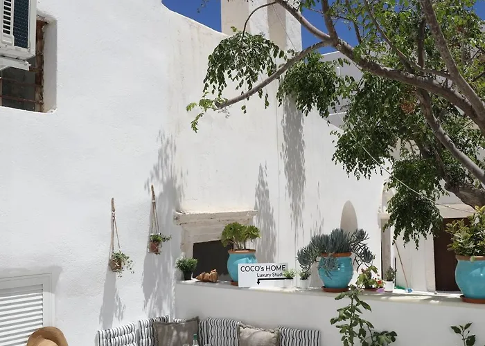 Cocoshome * Naxos City