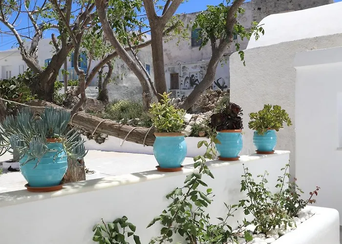 Cocoshome * Naxos City